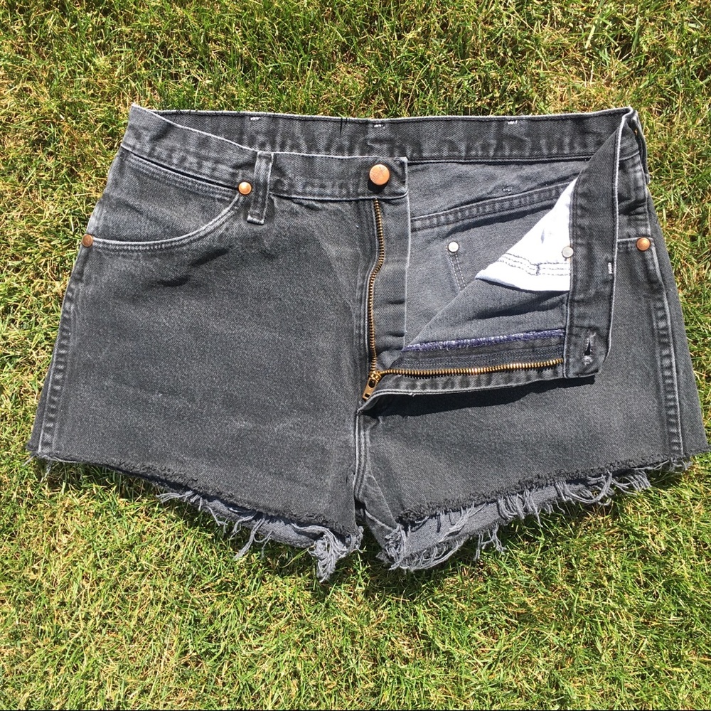 Wrangler high waist rise wedgie fit jean short vtg